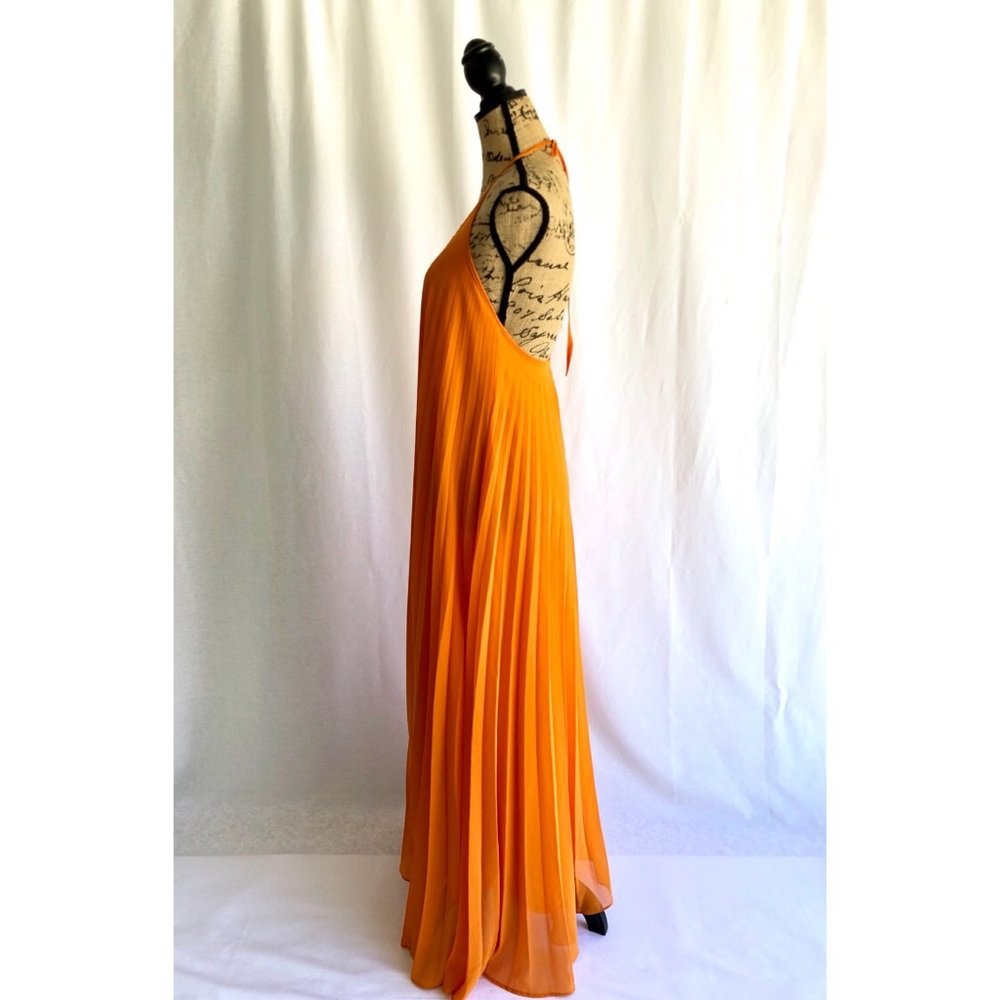 Pleated Halter Maxi Dress - Picture 2 of 6